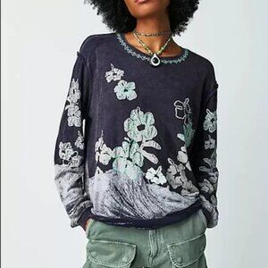 FREE PEOPLE We the Free Chasing Waves Floral Embroidered Oversized Tee Small